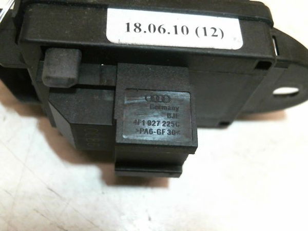 Interrupteur commande de frein a main AUDI A6 ALLROAD QUATTRO 2.7 V AVUS