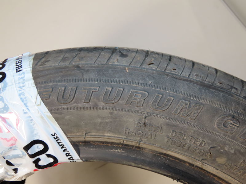 Pneumatiques Renault TWINGO I (C06_) 1.2 16v (c06c, c06d, c06k) (2001-2007) 3 portes