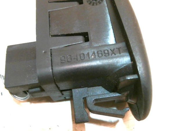 Commande lève-glace porte avant gauche Citroën C2 (JM_) 1.4 hdi (2003-2009) 3 portes