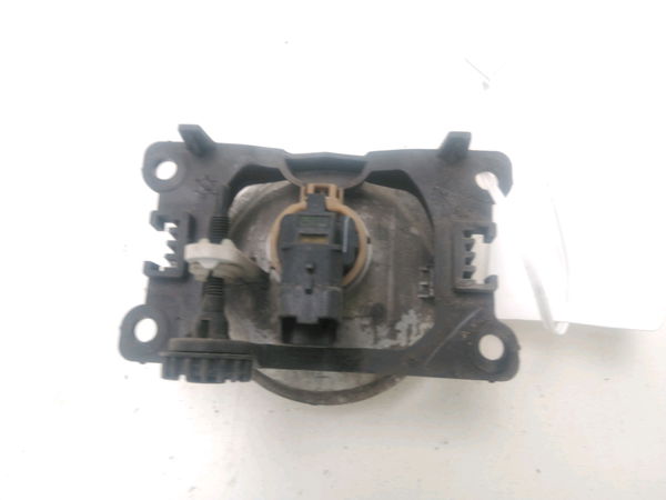 Phare antibrouillard avant droit PEUGEOT 5008 1
