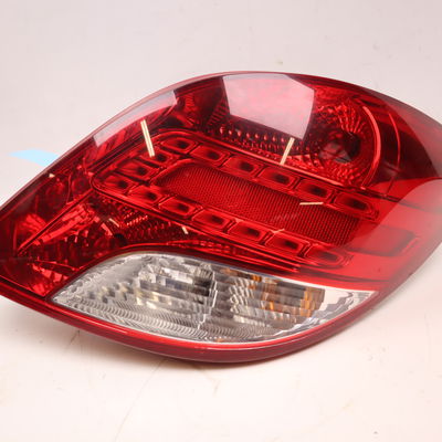Feu arrière droit Peugeot 207-207 (WA_, WC_) 1.6 hdi (2006-2013) 5 portes