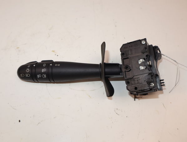 Commande eclairage RENAULT CLIO II Phase 2 06-2001--07-2006 1.5DCI 100ch