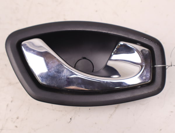 Poignee int porte avd Renault SCÉNIC III (JZ0-1_) 1.2 tce (jz16) (2013)