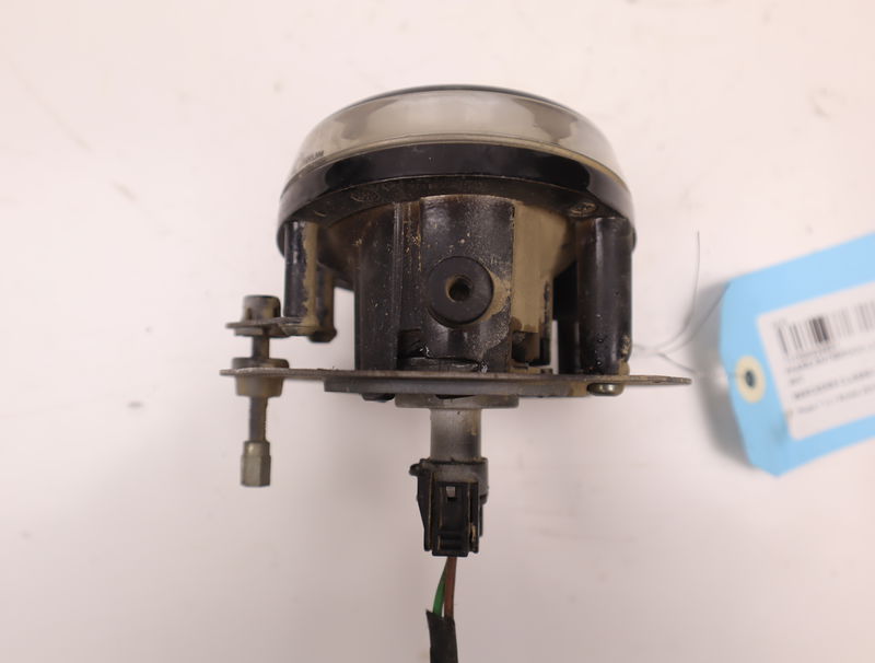 Phare antibrouillard avant droit Mercedes-benz CLASSE C (W204) C 200 cdi (204.001) (2009-2014)