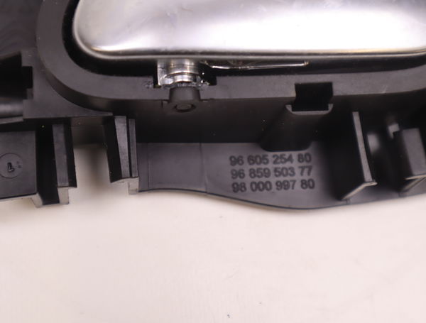 Poignee int porte avg Citroën C4 PICASSO II 2.0 bluehdi 150 (2013)