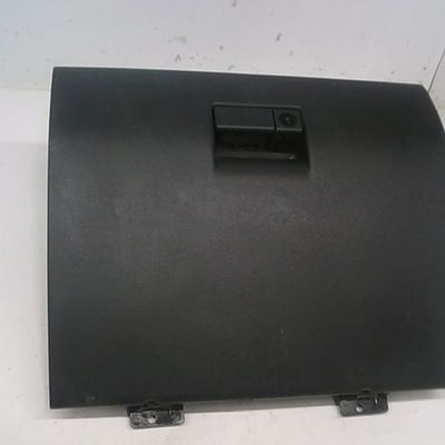 Boite à gants Isuzu D-MAX I (TFR, TFS) 3.0 ditd 4x4 (tfs85_) (2007-2012) 4 portes