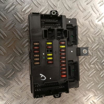 Platine fusible av Peugeot BOXER Camionnette 2.0 bluehdi 110 (2015-2019)