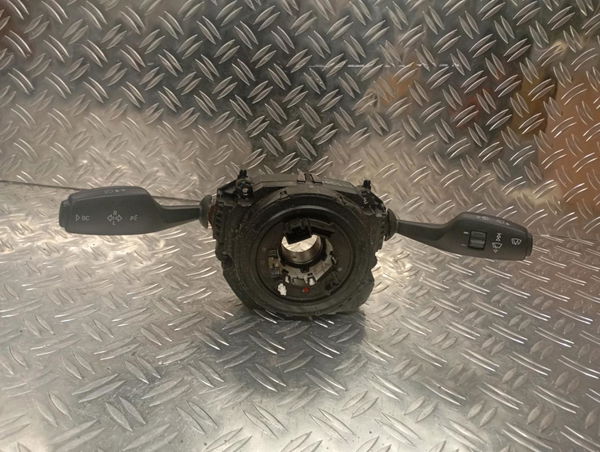 Interrupteur commande de frein a main Bmw 1 (F20) 120 d (2011-2015)