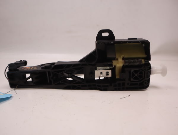 Poignee ext porte arg Renault MEGANE IV 3-5 portes (B9A-M-N_) 1.5 dci 110 (b9a3) (2015)