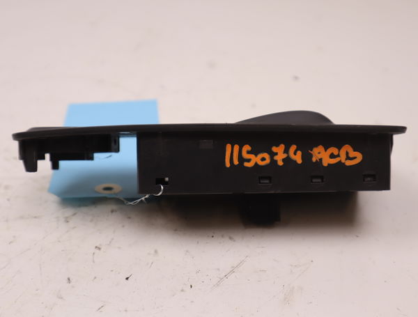 Commande lève-glace porte avant gauche Peugeot BOXER Camionnette 2.2 hdi 120 (2006)