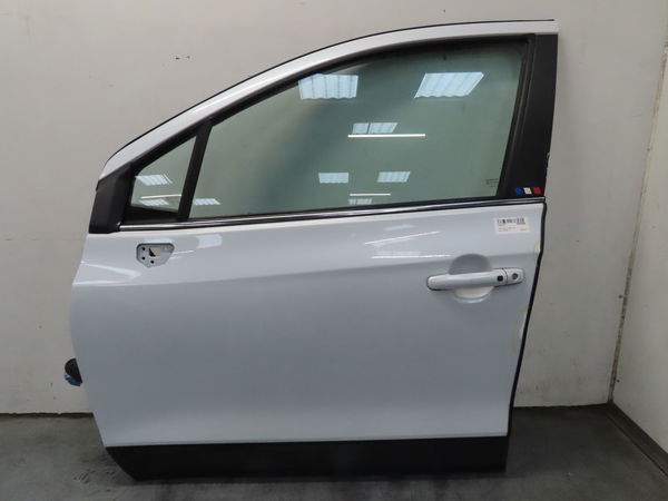 Porte avant gauche Suzuki SX4 S-CROSS (JY) 1.6 ddis allgrip (akk 416d) (2013)