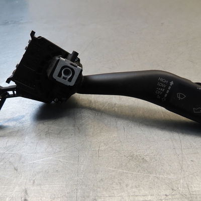 Commande essuie glace VOLKSWAGEN GOLF