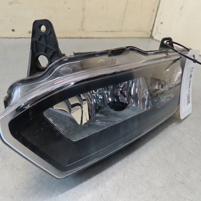 Phare antibrouillard avant droit VOLKSWAGEN POLO