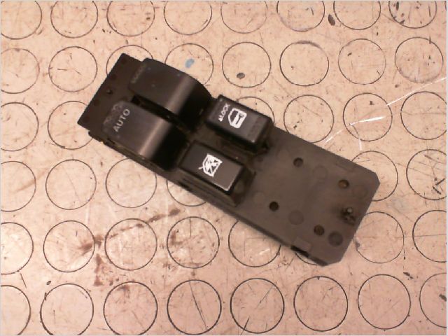 Commande lève-glace porte avant gauche Suzuki SWIFT III (MZ, EZ) 1.3 (rs 413) (2005)