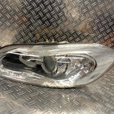 Phare gauche Volvo C70 II Décapotable (542) D3 (2010-2013)