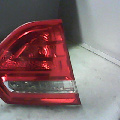 Feu arrière interieur gauche CITROEN C4 PICASSO I Phase 1 01-2007--10-2013 1.6 HDi 16v 110ch