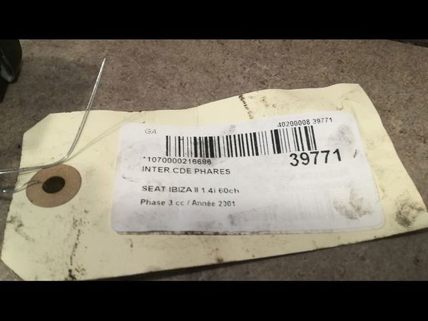 Interrupteur commande de phares Seat IBIZA II (6K1) 1.4 i (1993-2002)