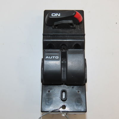Commande lève-glace porte avant gauche Honda CIVIC VI Hatchback (EJ, EK) 1.4 i s (ej9) (1995-2001)