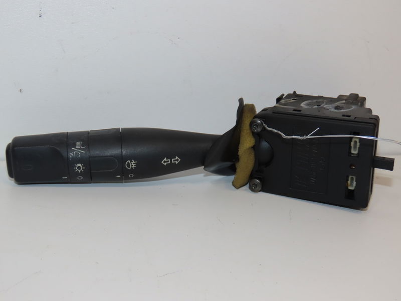 Commande clignotant Peugeot 206 3-5 portes (2A-C) 1.9 d (1998-2001) 5 portes