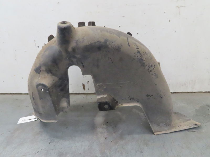Pare-boue arrière droit PEUGEOT 208