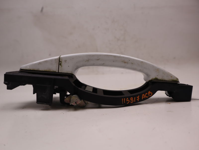 Poignee ext porte avd Ford C-MAX II (DXA-CB7, DXA-CEU) 1.0 ecoboost (2012-2019)