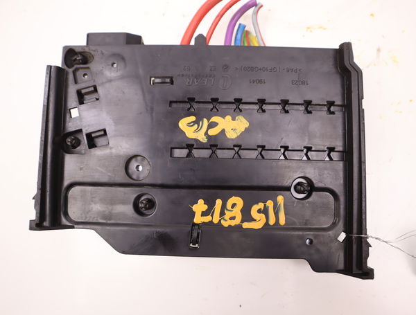 Boite a fusibles Ford C-MAX II (DXA-CB7, DXA-CEU) 1.0 ecoboost (2012-2019)