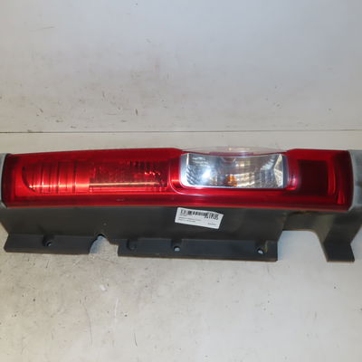 Feu arrière droit RENAULT TRAFIC