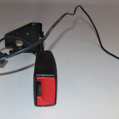 Ancrage ceinture arrière gauche Peugeot 3008 Monospace (0U_) 1.6 hdi (2009-2016) 5 portes