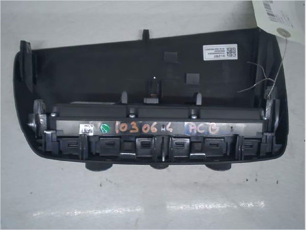 Commande de chauffage Opel CROSSLAND X - CROSSLAND (P17, P2QO) 1.2 (75) (2017)