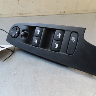 Commande lève-glace porte avant gauche CITROEN C4