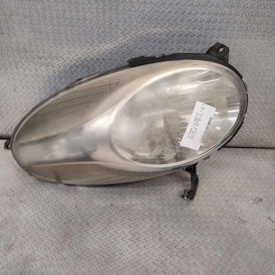 Phare antibrouillard avant gauche Nissan MICRA III (K12) 1.4 16v (2003-2010)