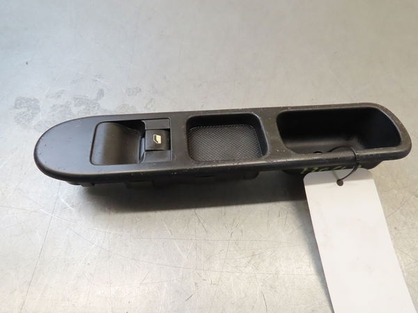 Commande lève-glace porte avant droite PEUGEOT 307