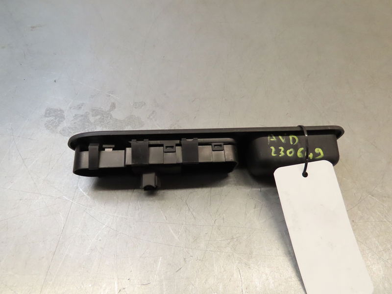 Commande lève-glace porte avant droite PEUGEOT 307