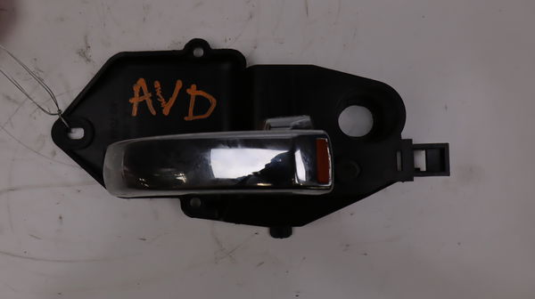 Poignee int porte avd Fiat 500 (312_) 1.3 d multijet (312axe1a) (2009)