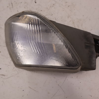 Clignotant droit Peugeot 306 3-5 portes (7A, 7C, N3, N5) 1.4 (1993-2001) 5 portes