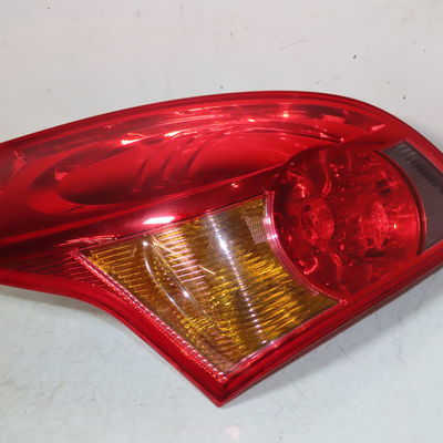 Feu arrière droit Kia PRO CEE'D (ED) 1.6 crdi 115 (2008-2012)