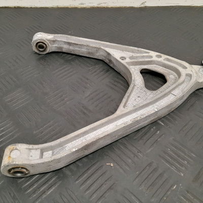 Triangle inf avd AIXAM S9