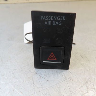 Bouton de warning VOLKSWAGEN GOLF