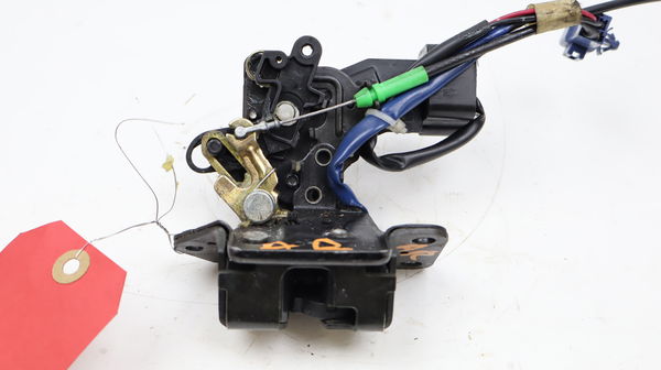 Serrure hayon Toyota COROLLA (_E12_) 1.4 d (nde120_) (2004-2007) 5 portes