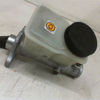 Maitre cylindre Mazda 626 V Hatchback (GF) 2.0 td (gffp) (2000-2002)