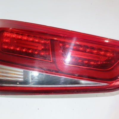 Feu arrière gauche Audi A1 (8X1, 8XK) 1.6 tdi (2011-2015) 3 portes