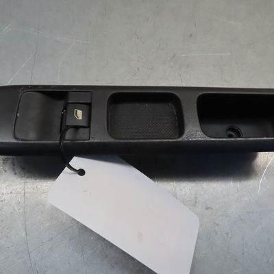 Commande lève-glace porte avant droite Peugeot 3008 Monospace (0U_) 1.6 hdi (2009-2016) 5 portes