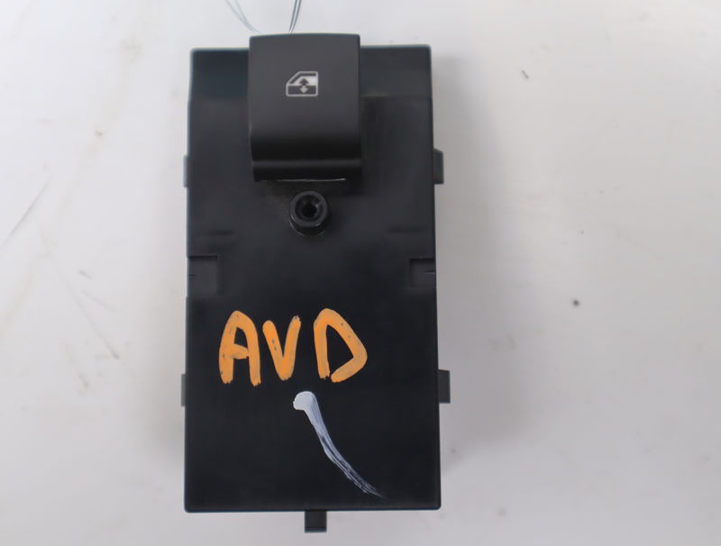 Commande lève-glace porte avant droite Opel MERIVA B Monospace (S10) 1.4 (75) (2010-2017)