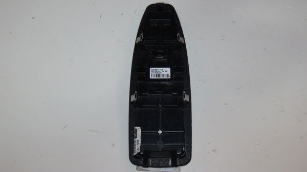 Commande lève-glace porte avant droite Bmw 1 (F20) M 135 i (2012-2015)