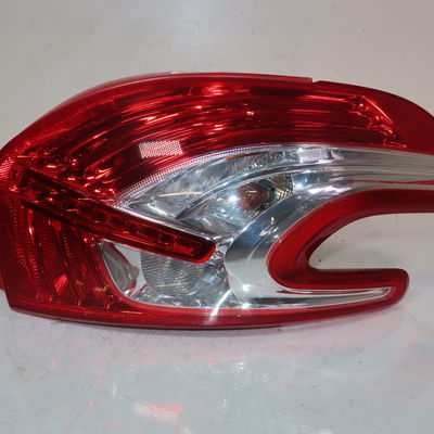 Feu arrière droit Peugeot 208 I (CA_, CC_) 1.4 hdi (2012) 3 portes