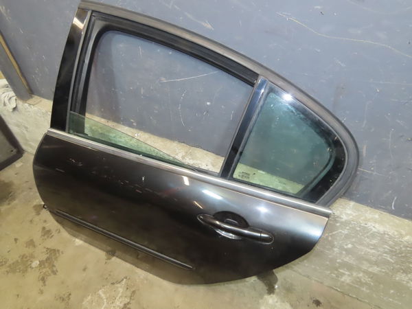 Porte arrière gauche Renault LAGUNA III (BT0-1) 2.0 dci (bt01, bt08, bt09, bt0e, bt0k, bt12, bt1c, bt1d,... (2007-2015) 5 portes