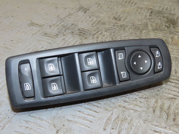 Commande lève-glace porte avant gauche Renault LAGUNA III (BT0-1) 2.0 dci (bt01, bt08, bt09, bt0e, bt0k, bt12, bt1c, bt1d,... (2007-2015) 5 portes