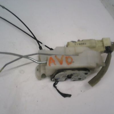 Serrure porte avd Isuzu D-MAX I (TFR, TFS) 3.0 ditd 4x4 (tfs85_) (2007-2012) 4 portes