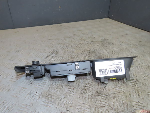 Commande lève-glace porte avant gauche Volkswagen GOLF V Variant (1K5) 1.9 tdi (2007-2009)