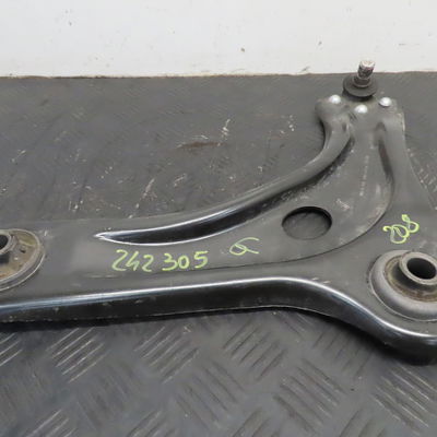 Triangle inf avg Peugeot 208 I (CA_, CC_) 1.6 hdi (2012)